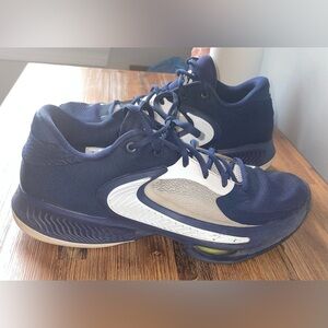 Nike Basketball Shoes